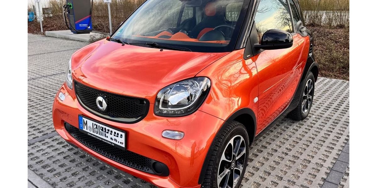 Smart ForTwo 96.000 km 8.500 &euro; München 81929