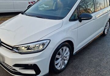 VW Touran 58.900 km 26.999 &euro; München 80995