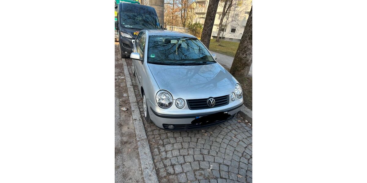 VW Polo 87.100 km 2.100 &euro; München 81475