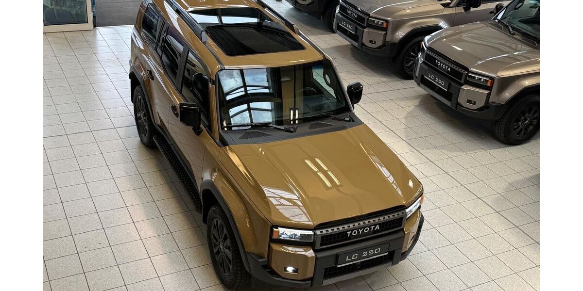 Toyota Land Cruiser 24.888 km 86.798 &euro; Poing bei München 85586