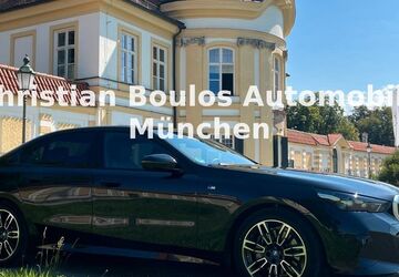 BMW i5 29.999 km 53.900 &euro; München 80797