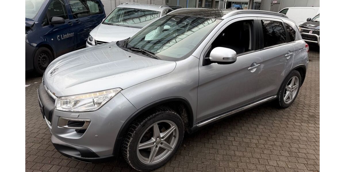 Peugeot 4008 129.000 km 7.980 &euro; München 81827