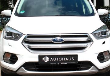 Ford Kuga 99.000 km 14.999 &euro; München 80636
