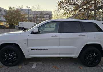 Jeep Grand Cherokee 100.350 km 29.000 &euro; Schwabing-Freimann (München) 80939