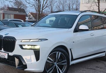 BMW X7 5.000 km 84.990 &euro; München 81243
