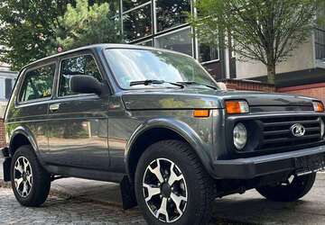 Lada Niva 4.200 km 19.900 &euro; München 80797