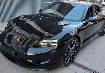 Porsche Taycan 63.300 km 57.999 &euro; München 80689