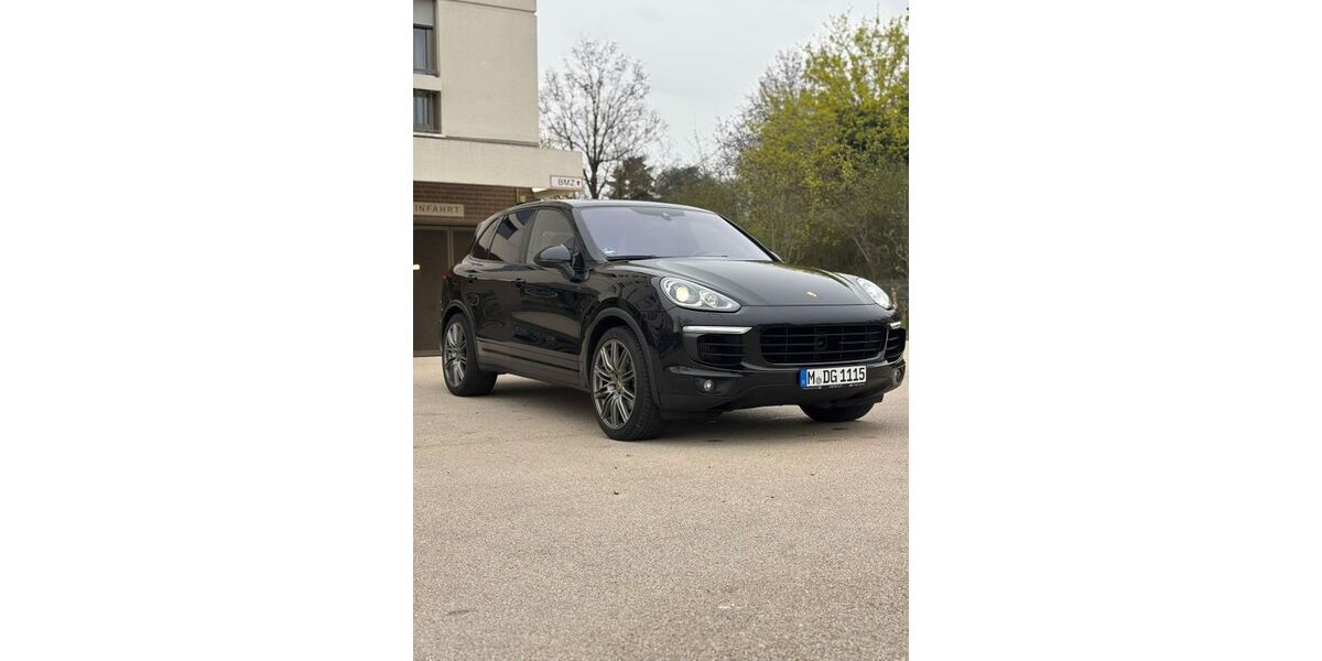 Porsche Cayenne 356.000 km 23.399 &euro; München 81825