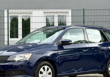 Skoda Fabia 99.500 km 7.990 &euro; München 81379