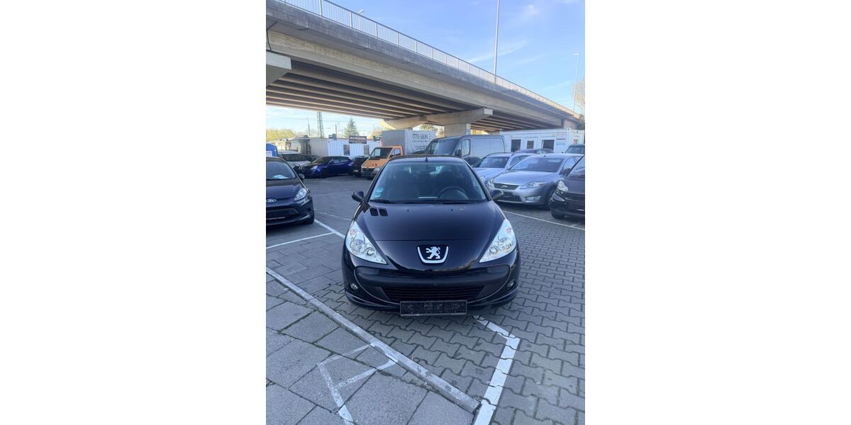 Peugeot 206 170.000 km 799 &euro; München 81825