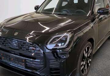 Mini Countryman S All4 6.607 km 45.940 &euro; München 80788