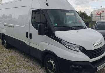 IVECO Daily 50.000 km 23.900 &euro; München 81825