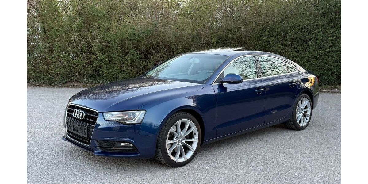 Audi A5 211.000 km 11.400 &euro; München 81375