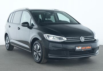 VW Touran 32.936 km 33.220 &euro; Garching 85748