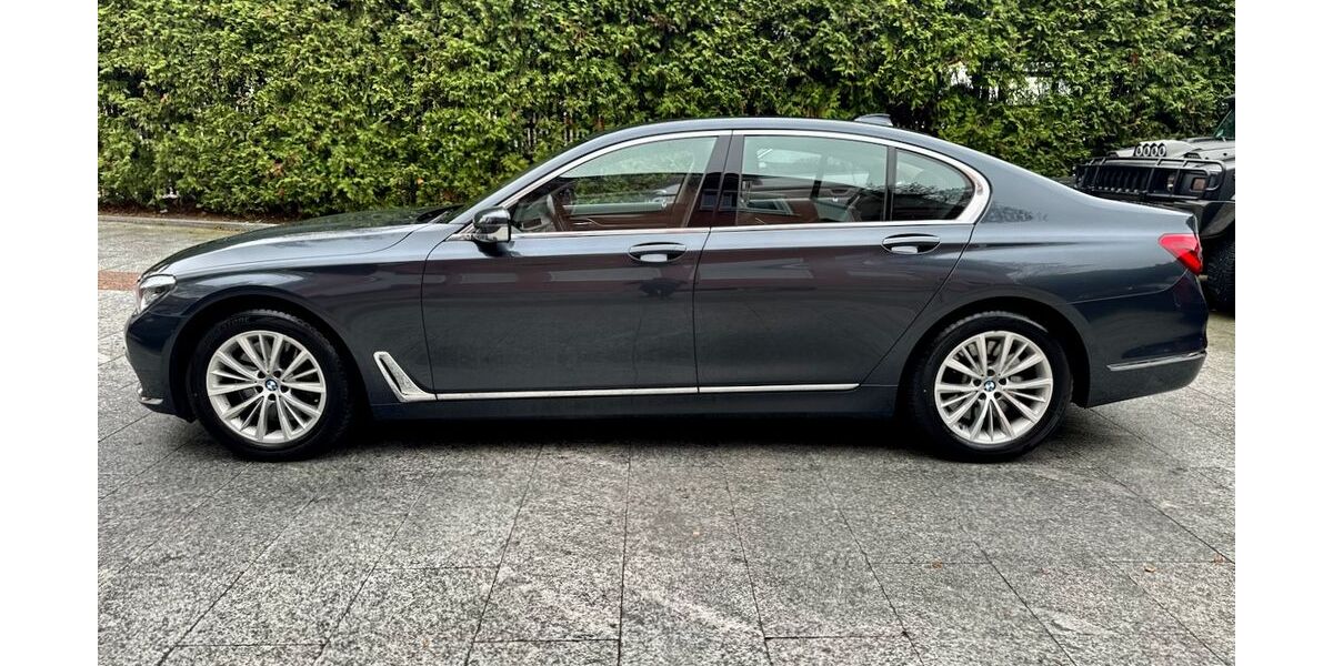 BMW 750 100.000 km 27.980 &euro; München 81827