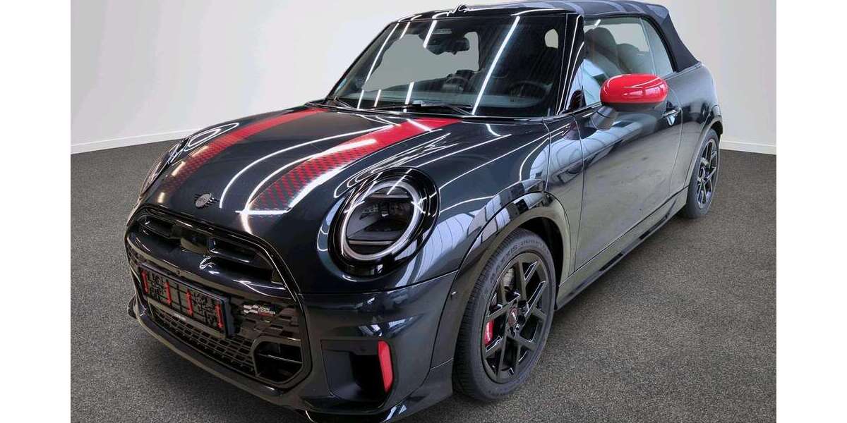 Mini John Cooper Works Cabrio 4.220 km 43.272 &euro; München 80788