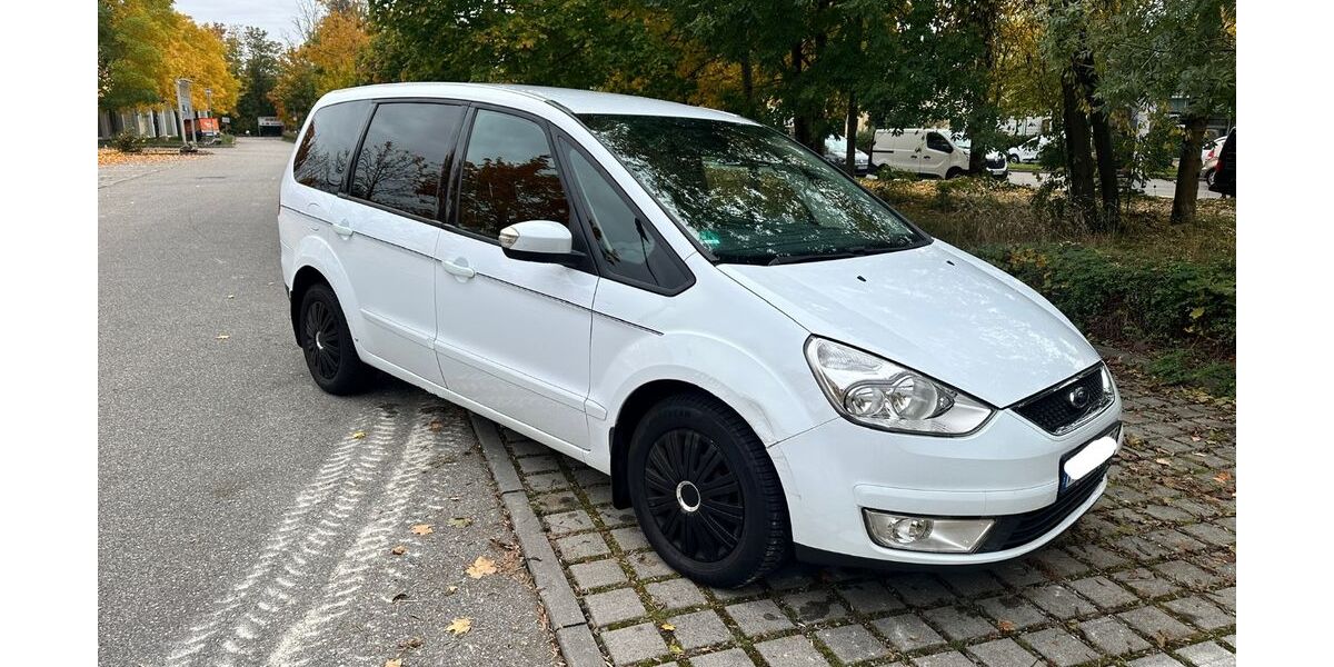 Ford Galaxy 148.000 km 4.500 &euro; München 81827