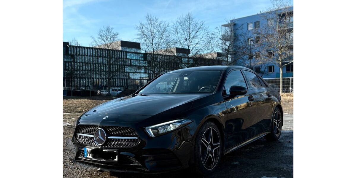 Mercedes-Benz A 180 44.000 km 25.200 &euro; München 80935