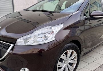 Peugeot 208 121.989 km 4.290 &euro; München 81829