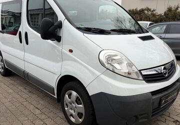 Opel Vivaro 158.400 km 7.490 &euro; Mintraching/Neufahrn 85375