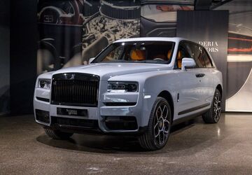 Rolls Royce Cullinan 29.000 km 403.410 &euro; München 81829