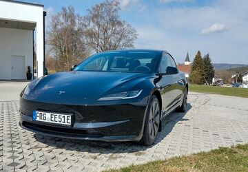 Tesla Model 3 20.500 km 39.000 &euro; München 80807