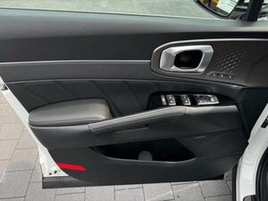 Kia SORENTO PE 1.6T PHEV AWD PLAT 7S NAP PR 2.000 km 58.990 &euro; Höhenkirchen-Siegertsbrun 85635