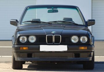 BMW 318 143.800 km 14.900 &euro; München 80638