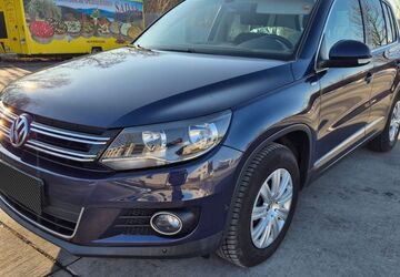 VW Tiguan 180.000 km 9.950 &euro; Fürstenfedbruck 82256