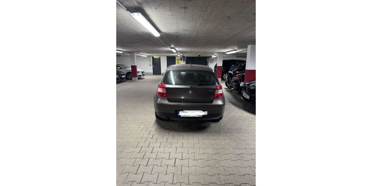 BMW 118 178.000 km 4.250 &euro; München 81673