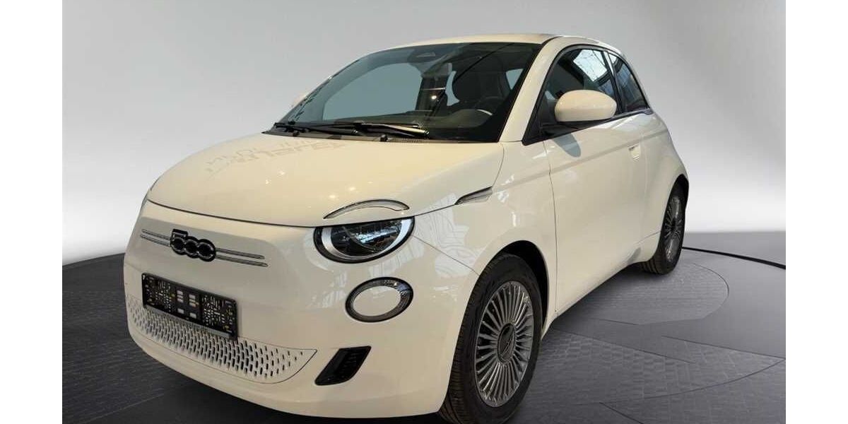 Fiat 500 24.900 km 18.490 &euro; München 81249