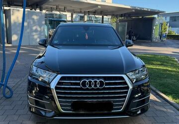Audi Q7 122.858 km 30.900 &euro; München 81735