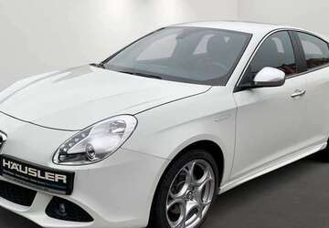Alfa Romeo Giulietta 74.050 km 10.970 &euro; München 81547