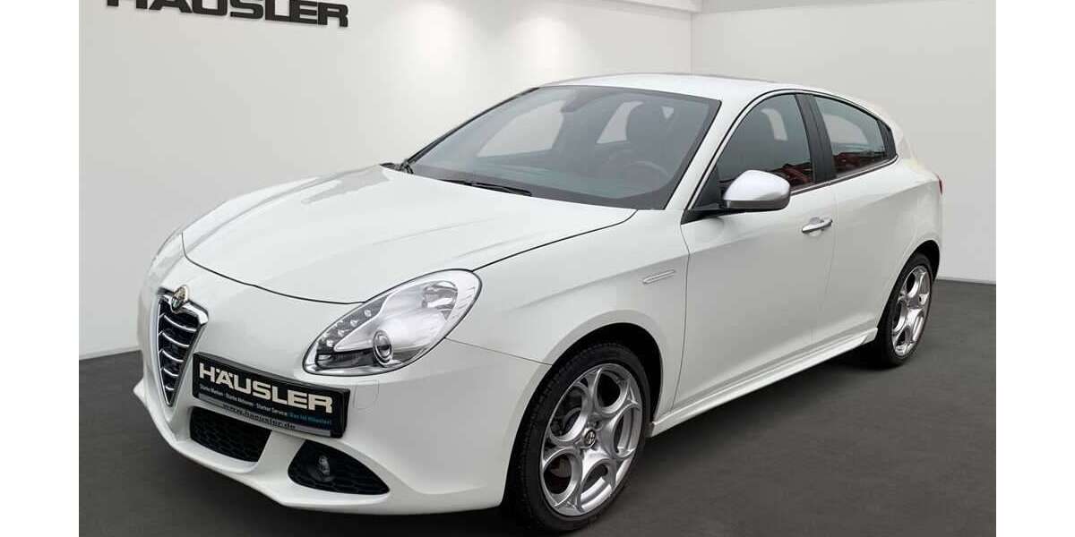 Alfa Romeo Giulietta 74.050 km 10.970 &euro; München 81547