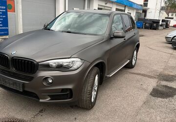 BMW X5 200.000 km 16.500 &euro; München 81737