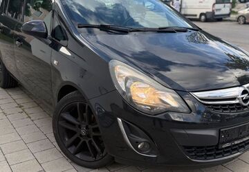 Opel Corsa 152.000 km 4.700 &euro; München 81825