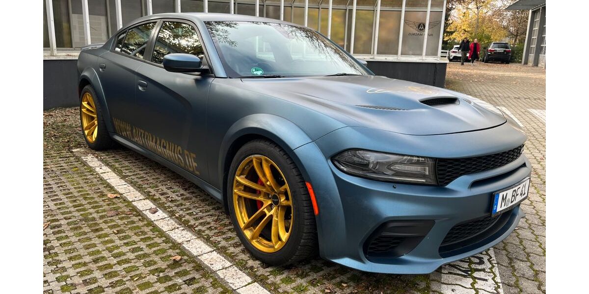 Dodge Charger 105.000 km 75.980 &euro; München 81825