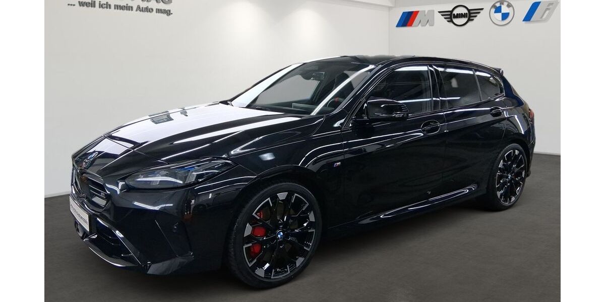 BMW M135 12.531 km 42.990 &euro; München 81827