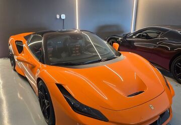 Ferrari F8 26.000 km 355.000 &euro; München 81479