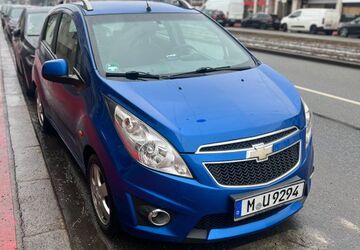 Chevrolet Spark 111.000 km 2.500 &euro; München 81737