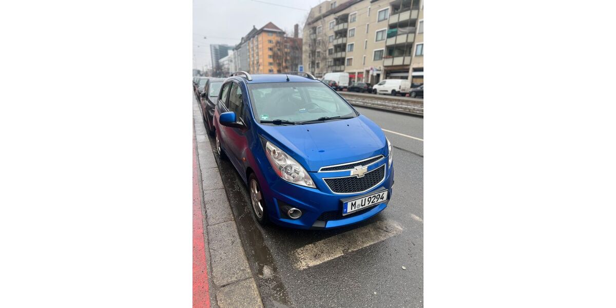 Chevrolet Spark 111.000 km 2.500 &euro; München 81737