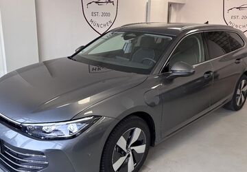 VW Passat Variant 4.848 km 38.900 &euro; München 81241