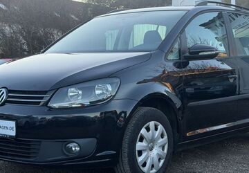 VW Touran 188.688 km 5.890 &euro; Hofolding (20 Min von München) 85649