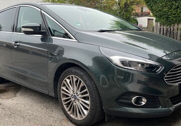 Ford S-Max 92.500 km 17.890 &euro; Seefeld 82229