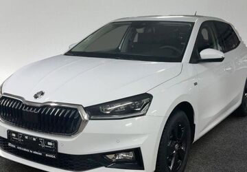 Skoda Fabia 10.000 km 24.790 &euro; München 80687