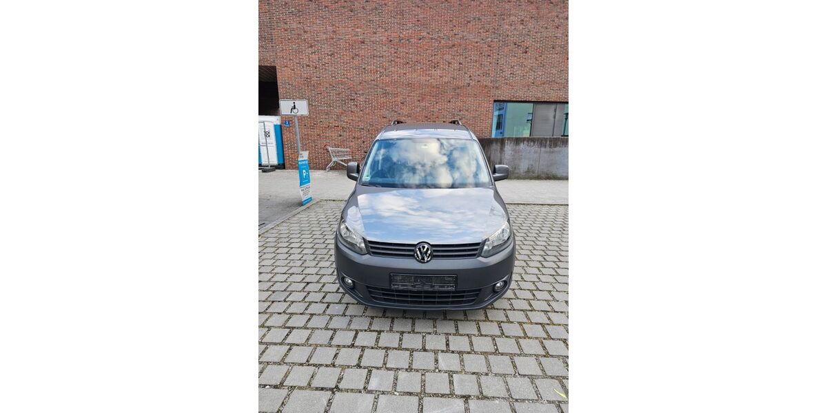 VW Caddy Maxi 378.000 km 6.900 &euro; München 80937