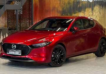 Mazda 3 2.338 km 27.900 &euro; München 81829