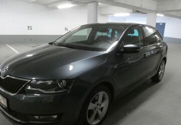 Skoda Rapid 145.235 km 7.990 &euro; München 81825