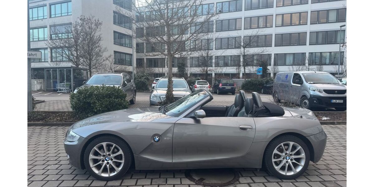BMW Z4 289.335 km 8.200 &euro; München 81371