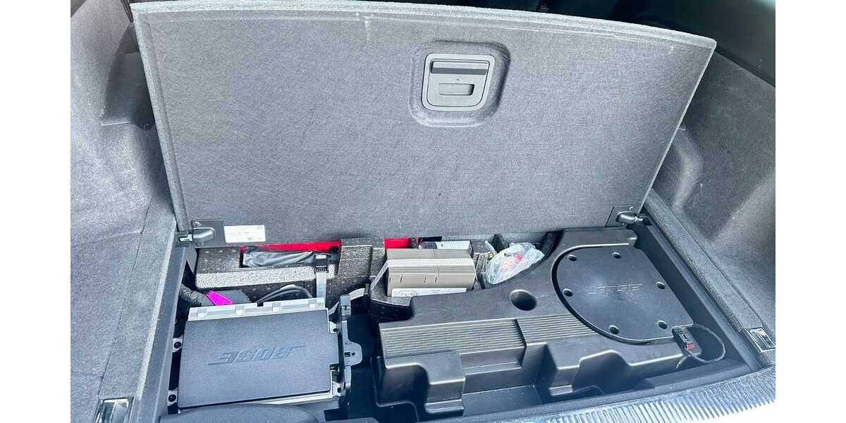 Audi Q7 145.000 km 33.400 &euro; München 80313